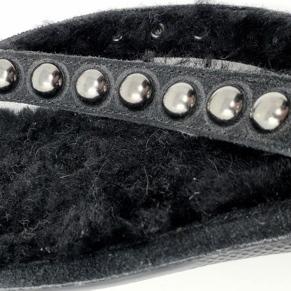 Rare studded Genuine black Sheepskin Shearling toe thong sandals size 9 - Picture 5 of 9